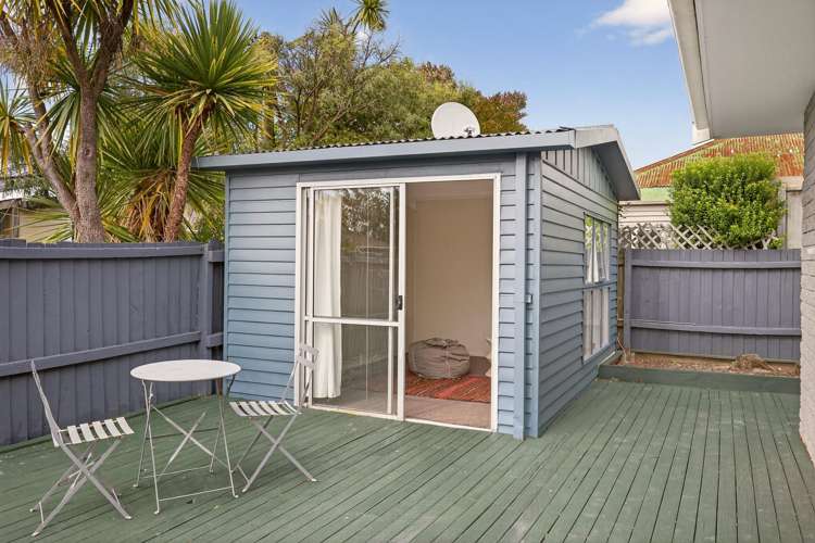 1/565a Ferry Road Woolston_15