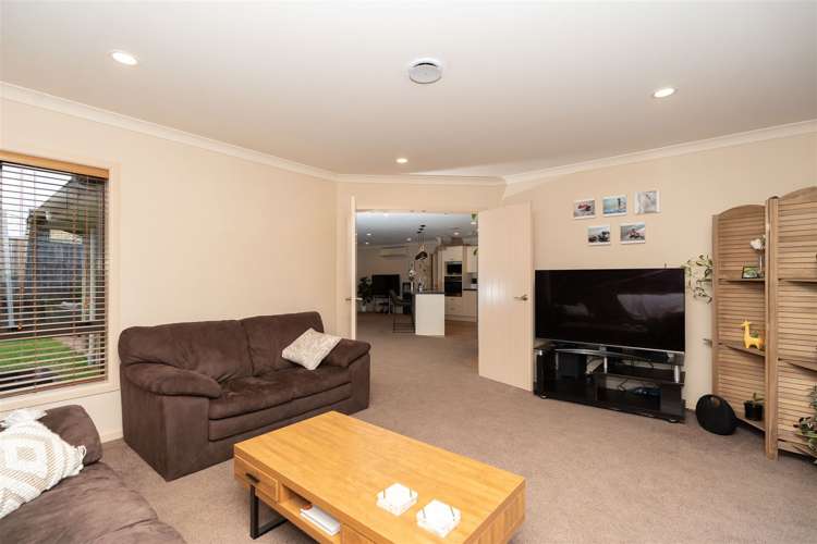 4 Sharaleigh Place Grandview Heights_8