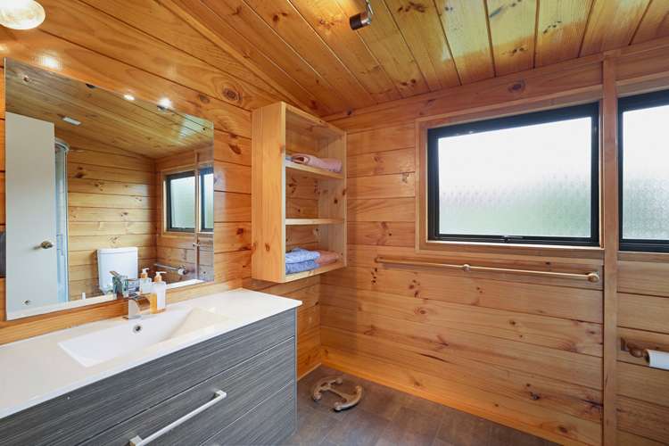 93 Penny Road Pirongia_11