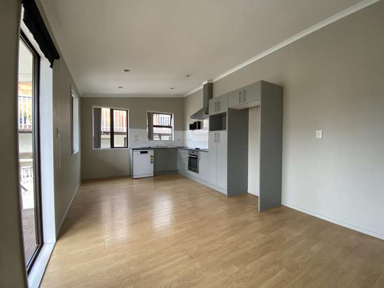 33A La Trobe Street Pakuranga Heights_4