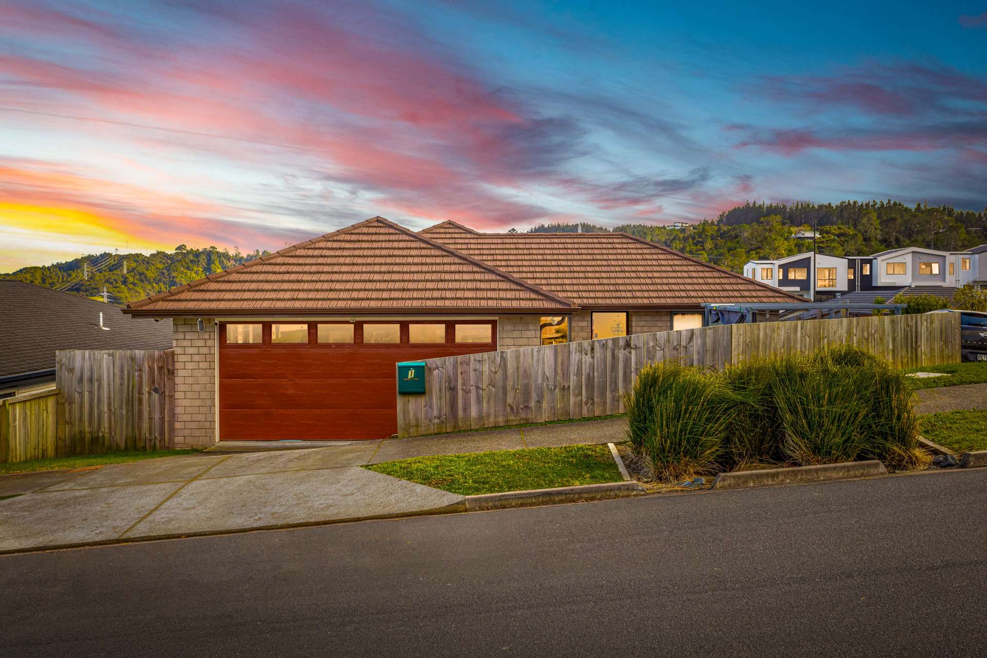 1 Reserva Crescent Kumeu_0