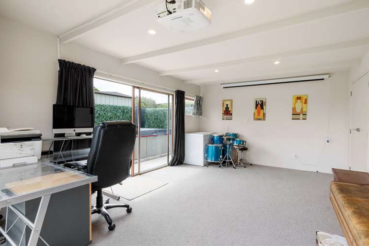 20 Hillary Street Chedworth_13