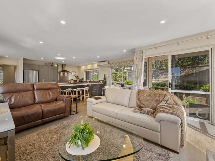5a Simmonds Grove Greerton_5