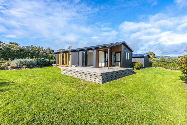 128 Rangiuru Road Otaki Beach_3