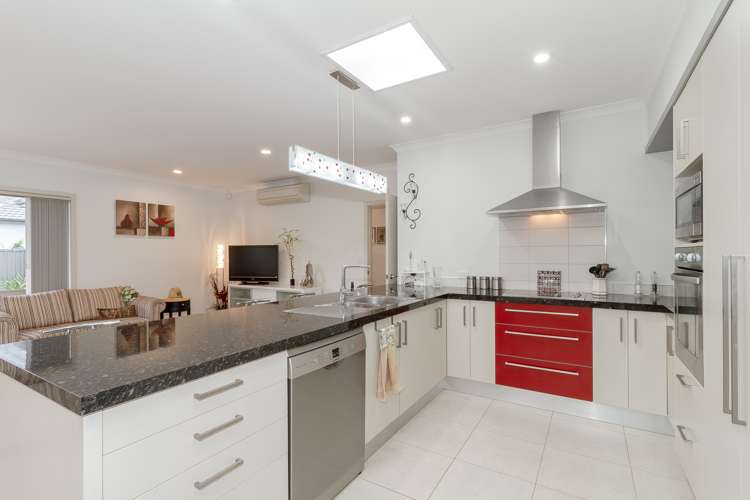 10 Akaroa Road Poraiti_7