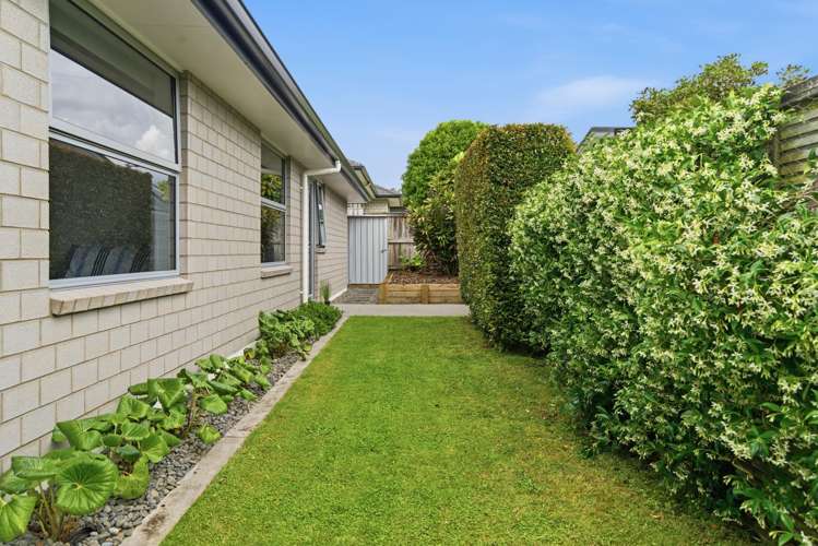 7 Caldera Crescent Pyes Pa_12