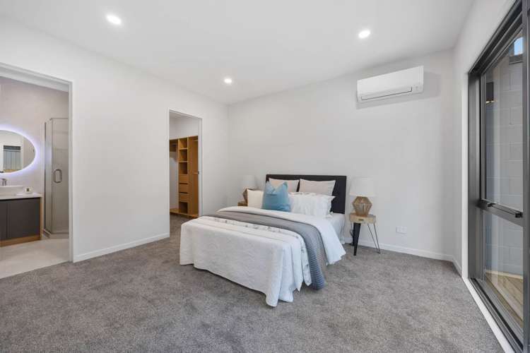 8 Mill Hill Close Flat Bush_29