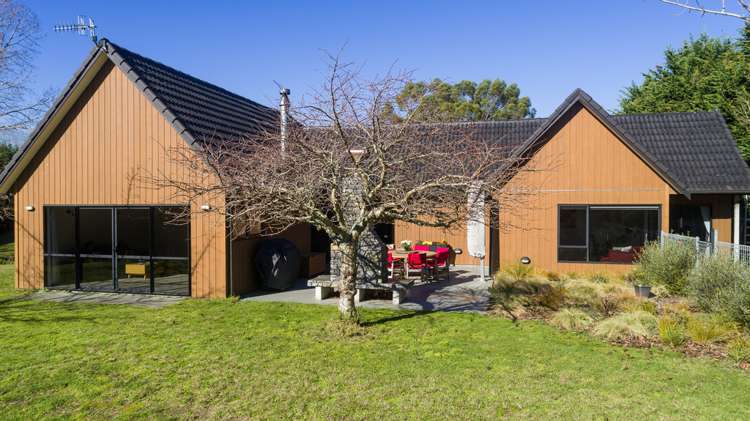 64 Killalea Place Paraparaumu_2