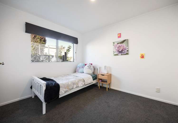 37A Lysander Crescent Beach Haven_9