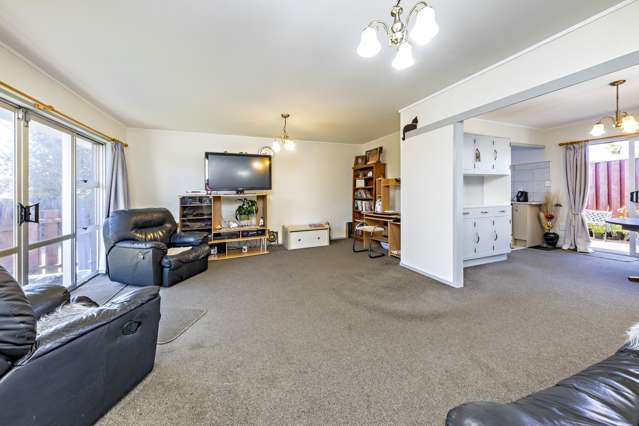 2/8 Parera Place Papatoetoe_2