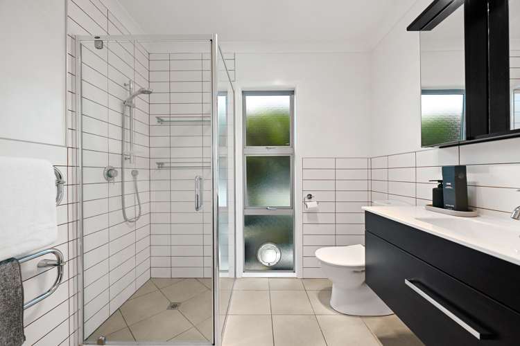 6 Peninsula Point Huntington_13