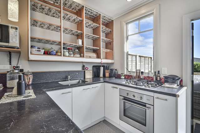 404 Southampton Street West Hastings_4