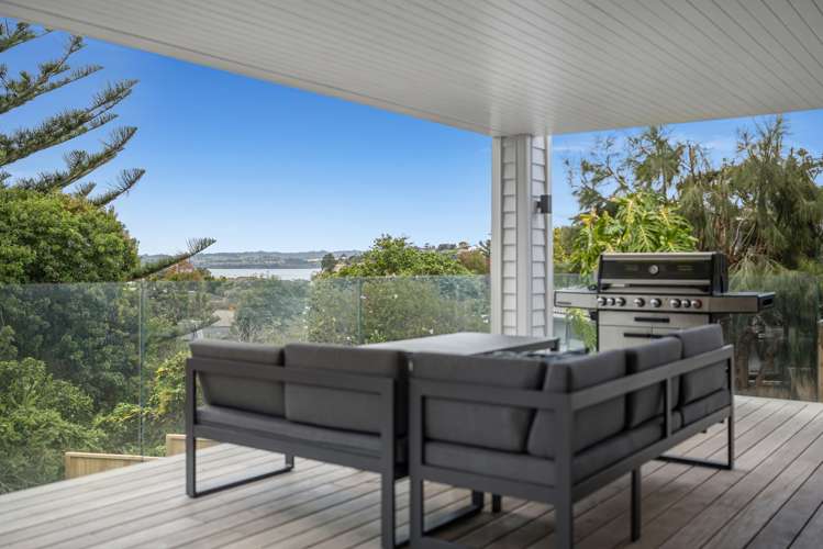 37 Glenfern Road Mellons Bay_15