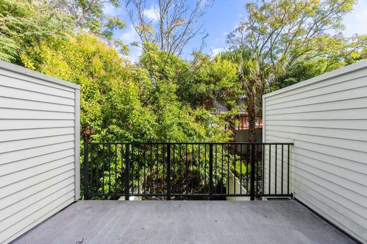 17/17 Lyon Avenue_5