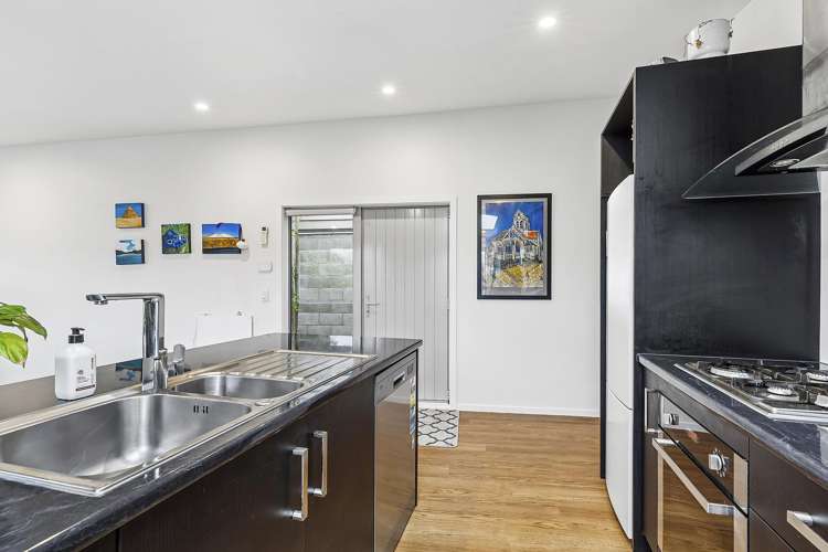 29 Mascot Street Tawa_14