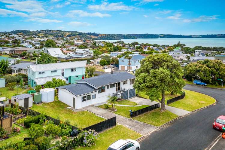 3 Kauri Crescent Snells Beach_17
