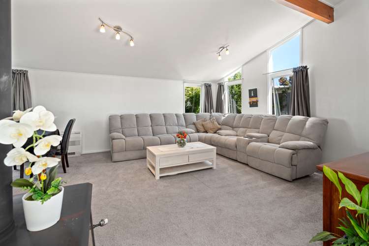 7 Manuka Street Otaki Beach_9