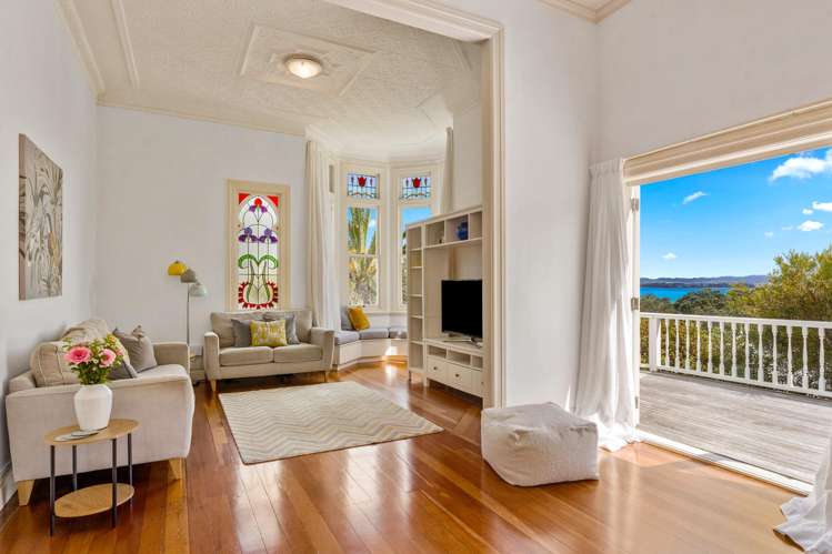 4 Hinemoa Terrace_0