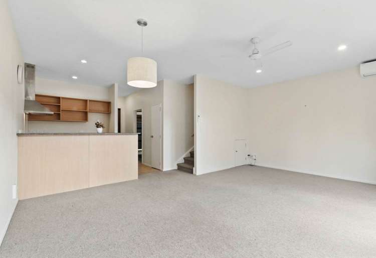 26/11 The Avenue Albany_9