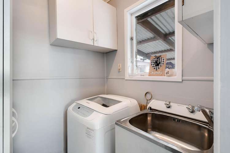 8 Margaret Place Deanwell_11