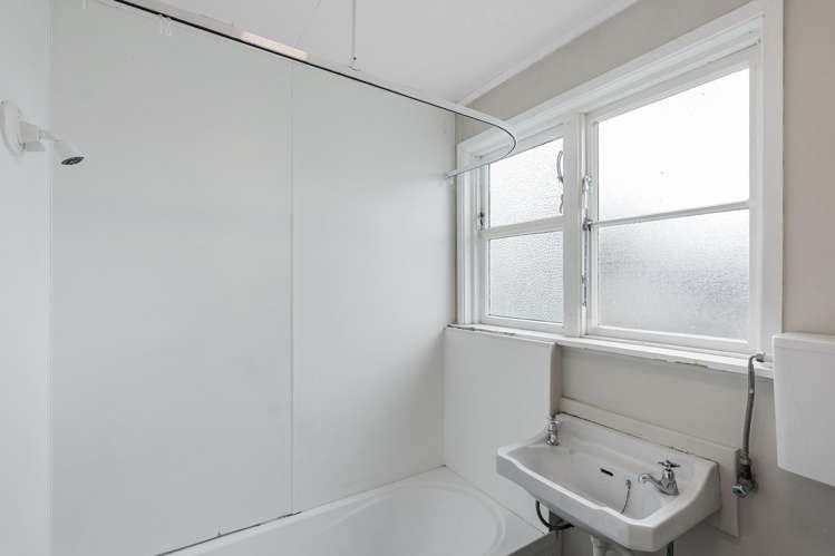 84 Emmett Street Shirley_14