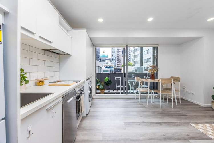 307/17 Vogel Lane Auckland Central_5