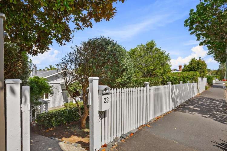23 Ewen Alison Avenue Devonport_26