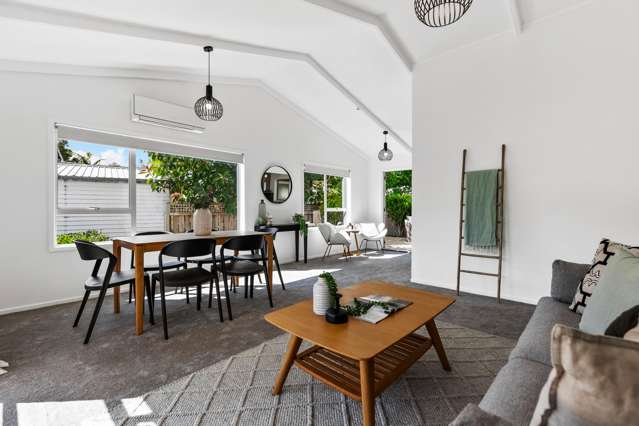 2/25 Lucinda Place Glen Eden_3