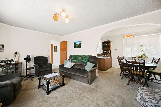 53 Garden Heights Avenue Glenview_4