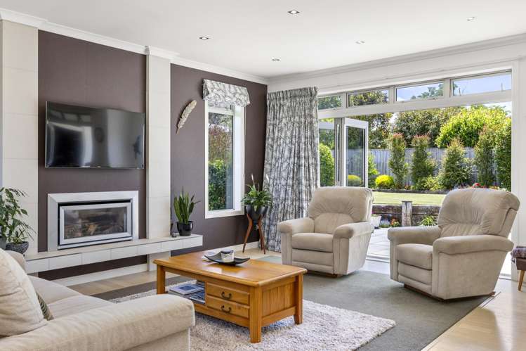 25 Magnolia Rise Waipahihi_12