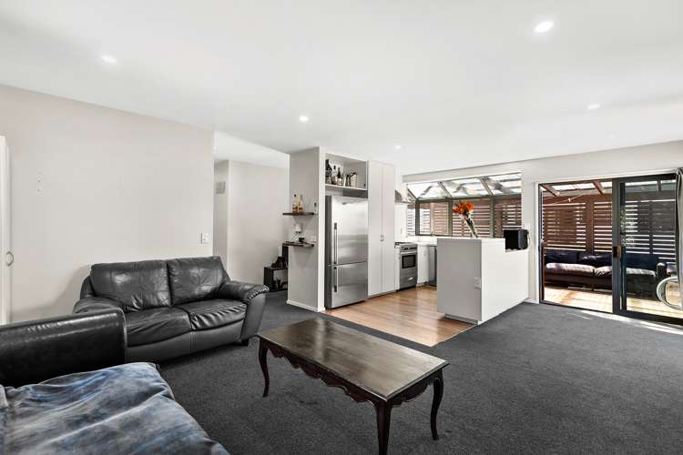 13a Avalon Crescent Fernhill/Sunshine Bay_9