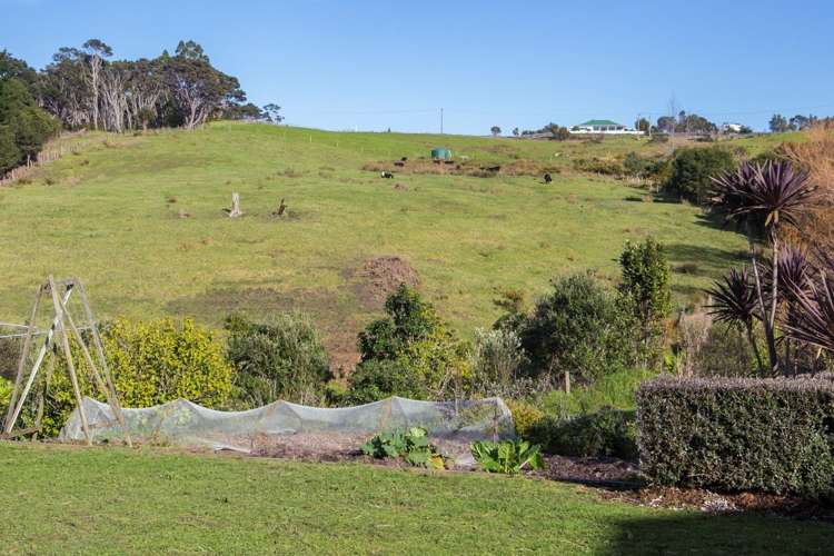 55 Athol Place Algies Bay_12