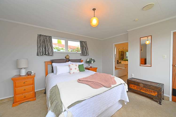 38 Upham Crescent Taradale_8