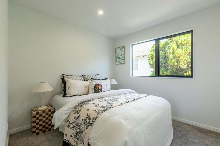 15A Lavery Place Sunnynook_12