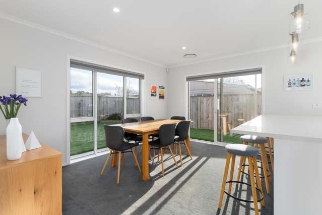 2 Van Baarle Close Carterton_4