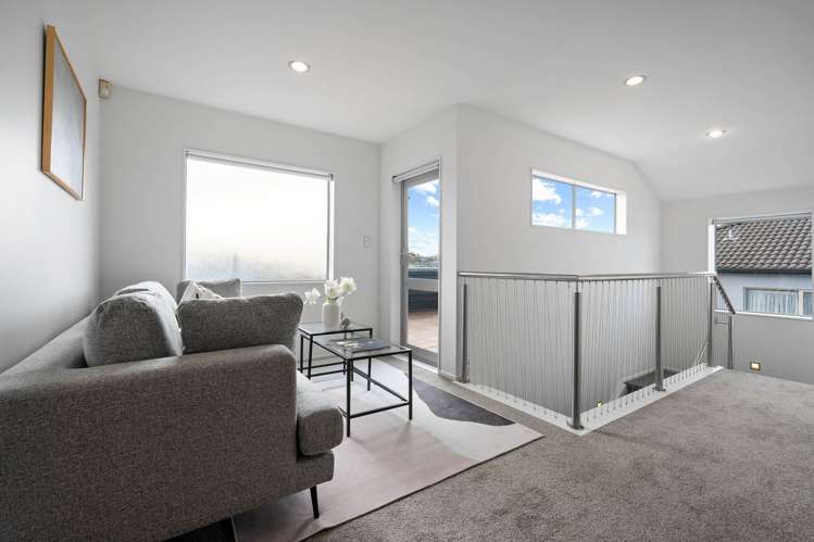 98 Medallion Drive Oteha_15