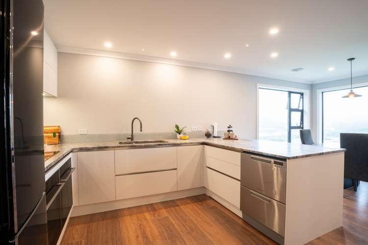 12 Prestwich Rise Churton Park_8