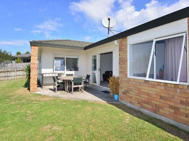 52 Rivervale Grove Stanmore Bay_2