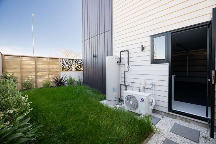 1/3153 Great North Road New Lynn_16