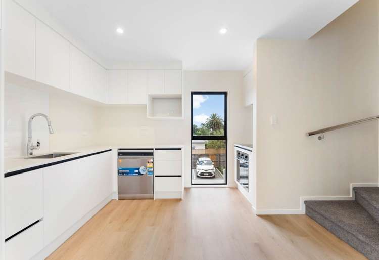 6/10 Orchid Place 1802_1