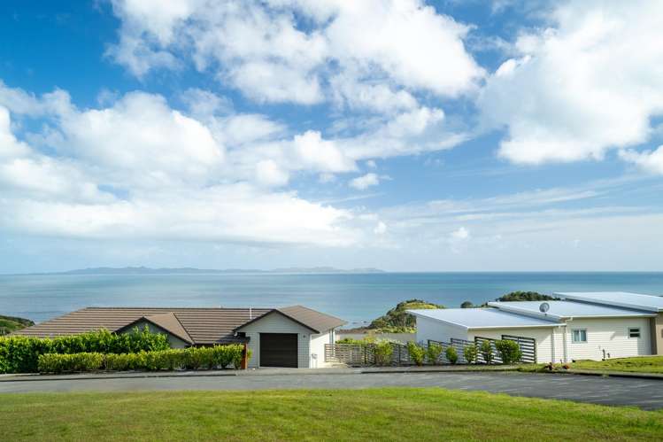 21 Eagles Way Cable Bay_8