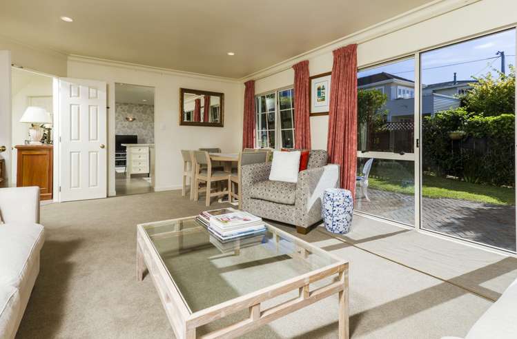 2/1 Rangitoto Terrace Milford_6