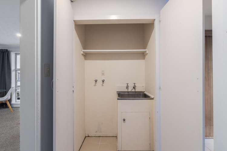 2 & 3/76 Ruskin Street Addington_8