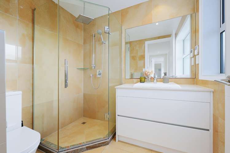 587 Mount Albert Road Royal Oak_22