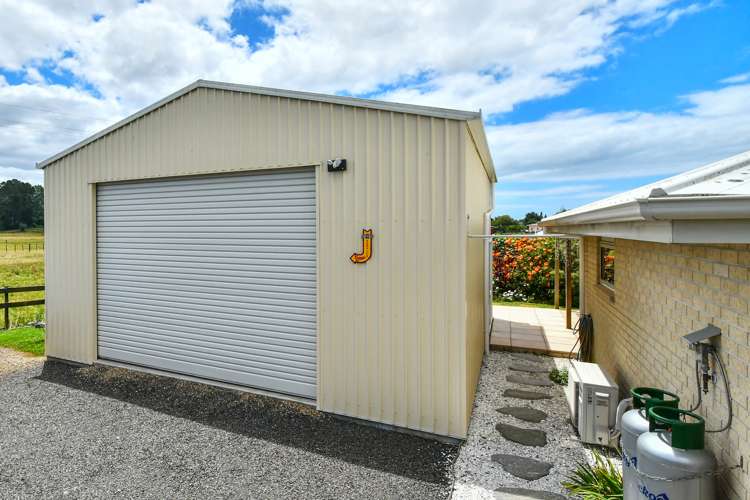 68 Kowhai Avenue Kaiaua_17
