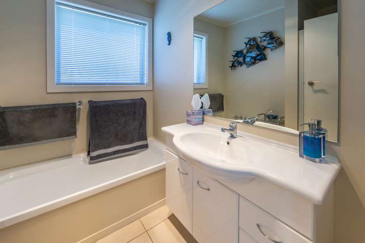 8 Lomax Place Islington_10