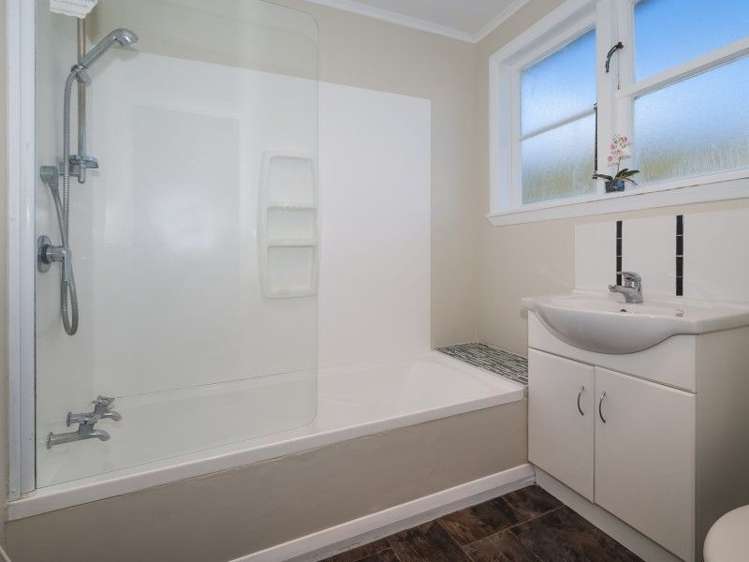 9 Farmer Crescent Taita_5