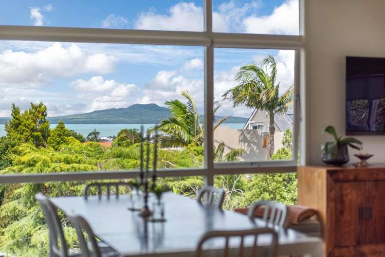 53 Parr Terrace Castor Bay_3