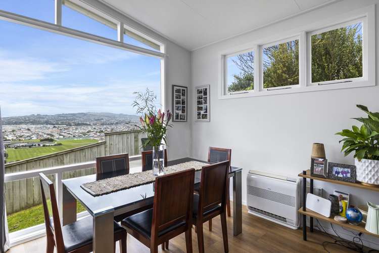 77 Easther Crescent Kew_31