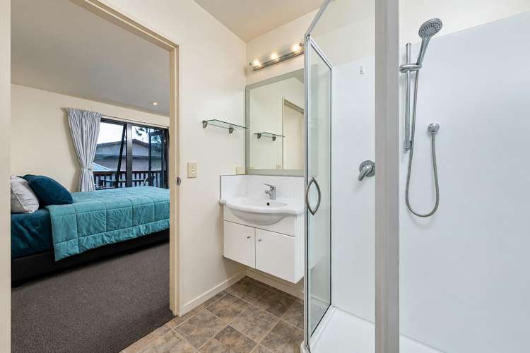 123 Aubrey Road Wanaka_8